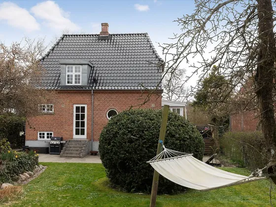 Mathias' hus i Randers, købt med køberrådgivning fra Hjælp til huskøb
